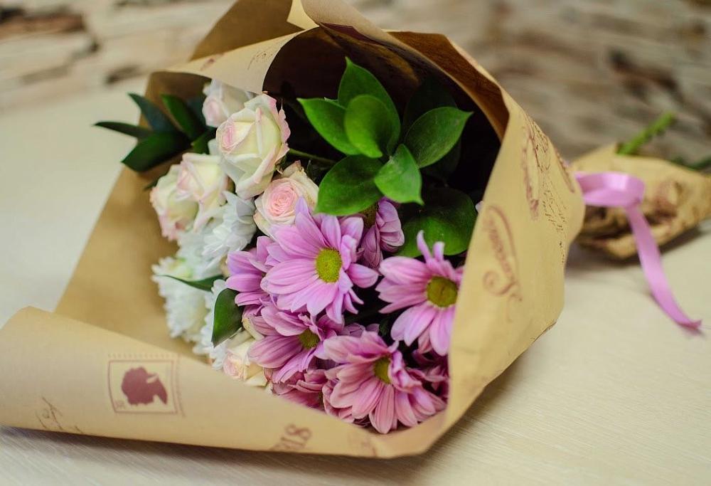 Букет цветов из: Розы и Хризантемы в Батайске