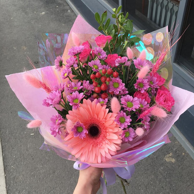 Букет цветов из: Розы, Герберы и Хризантемы в Батайске