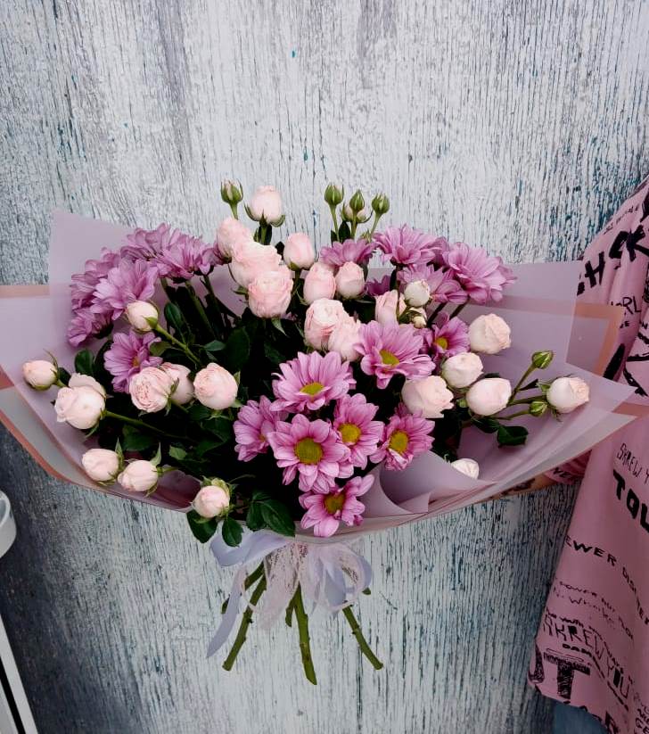 Букет конфетюр в Батайске Букет цветов из: Розы и Хризантемы в Батайске