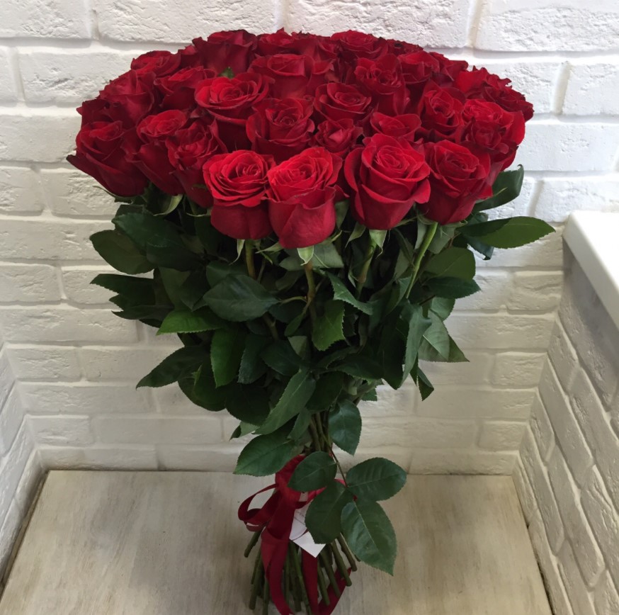 Красные розы Гран При в Батайске Букет Красные розы Гран При в Батайске