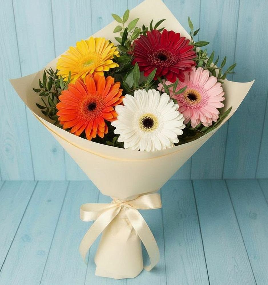 Букет праздник в Батайске Букет цветов из: Герберы в Батайске