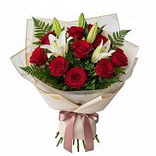 Букет цветов из:  Лилии и Розы в Батайске
