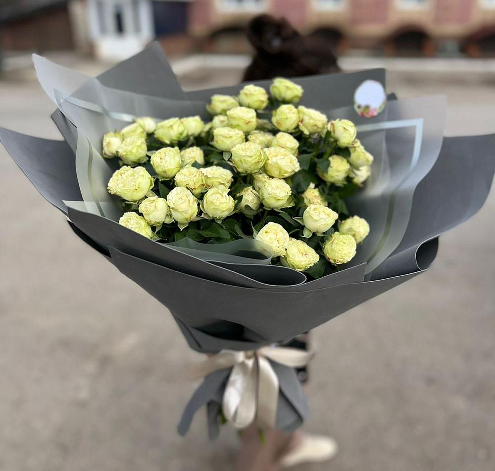 Белые кустовые розы Солинеро в Батайске Букет Белые кустовые розы Солинеро в Батайске