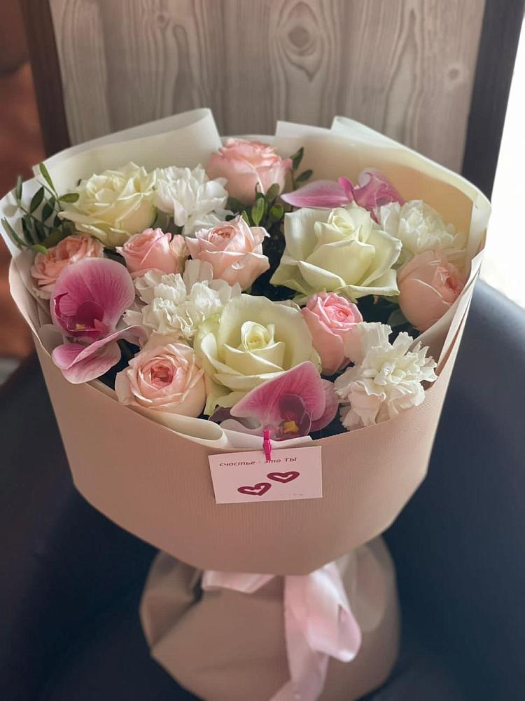 Букет ноктюрн в Батайске Букет цветов из: Орхидеи, Розы и Гвоздики в Батайске