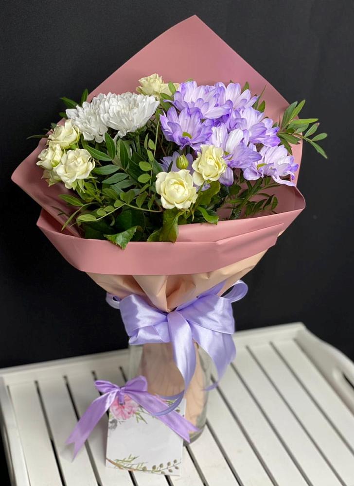 Букет лазурное небо в Батайске Букет цветов из: Хризантемы и Розы в Батайске