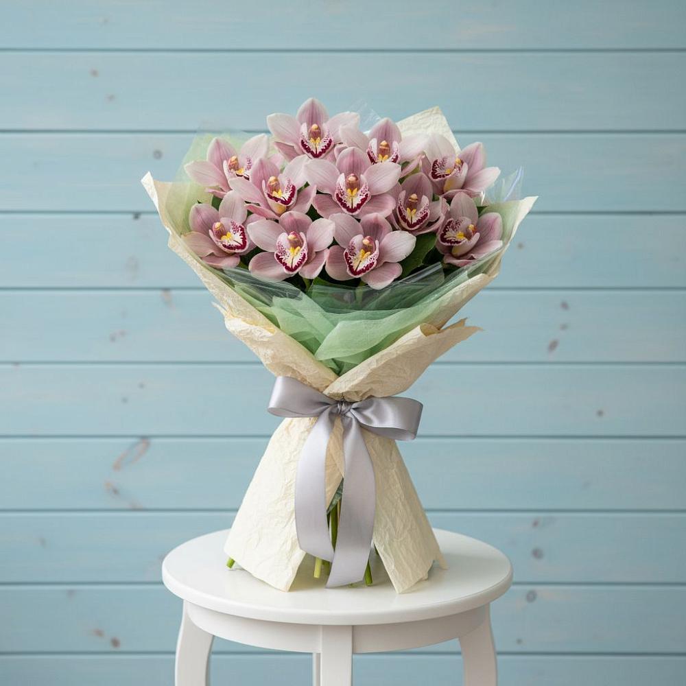 Букет 11 орхидей в Батайске Букет цветов из: Орхидеи и Розы в Батайске