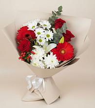 Букет цветов из:  Розы, Хризантемы, Герберы и Лилии в Батайске