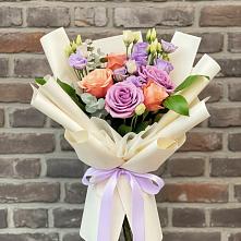 Букет цветов из:  Лизиантусы и Розы #REPLACE_PRED# Батайске