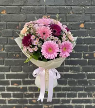 Букет яркие краски в Батайске Букет цветов из:  Герберы и Хризантемы в Батайске