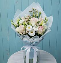 Букет цветов из:  Розы и Лизиантусы в Батайске