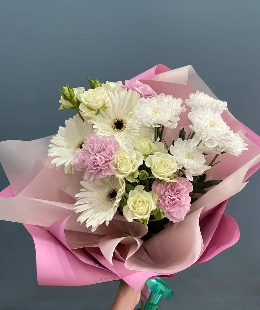 Букет Удовольствие любить в Батайске Букет цветов из: Герберы, Хризантемы, Розы и Гвоздики в Батайске