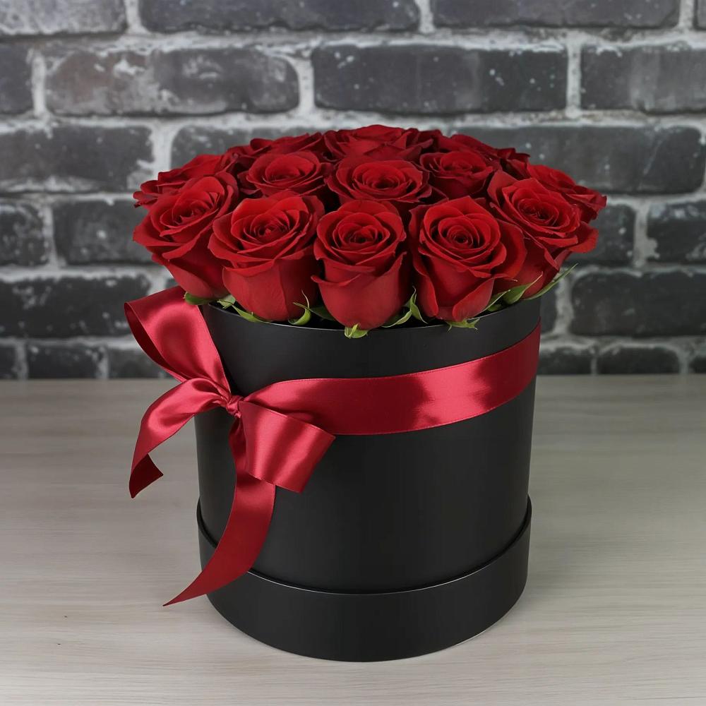 Композиция исключительность в Батайске Цветочная композиция из Розы в шляпной коробке в Батайске